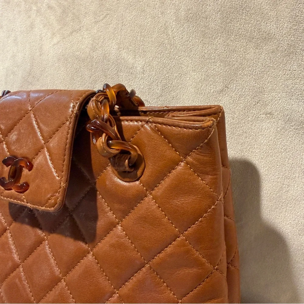 Vintage CHANEL Brown Lambskin Quilted Resin Chain Shoulder Bag 90s Rare Karl Era - Picture 14 of 16